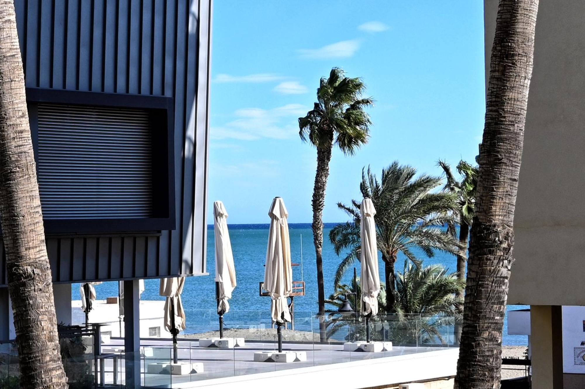 Rent4 Malaga Alamar Appartement